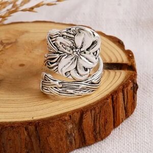 Vintage Silver Floral Spoon Ring